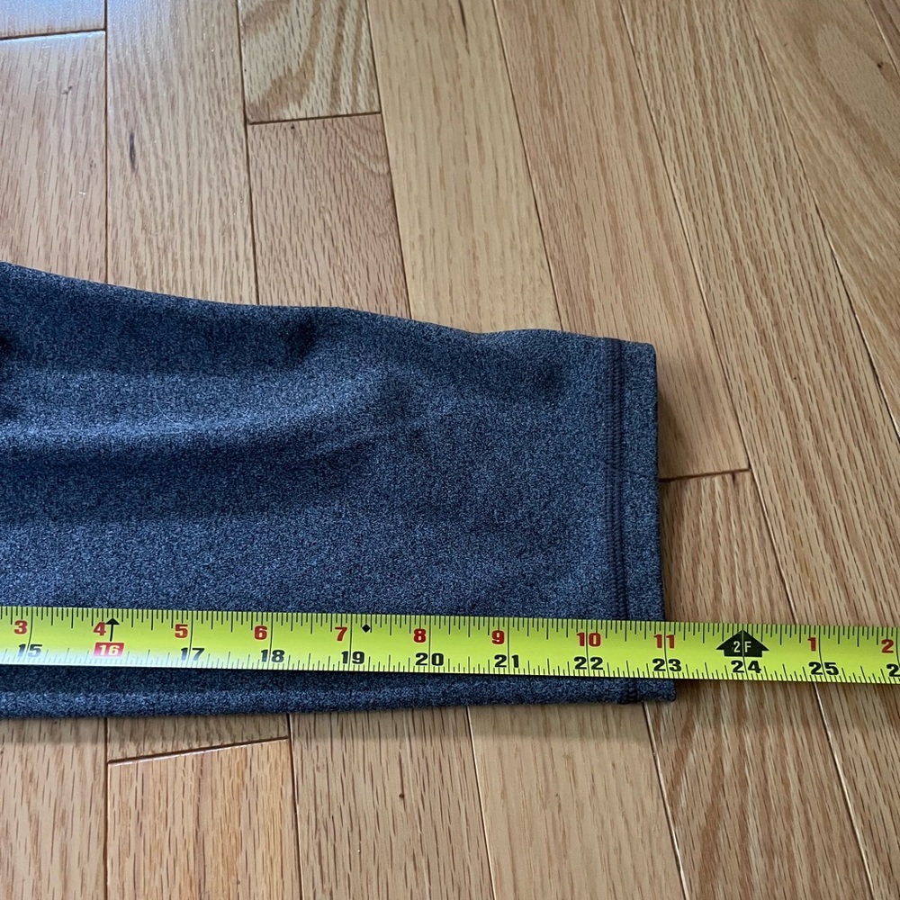 Athleta Salutation Stash Pocket Tight - Picture 6 of 7